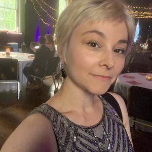 Meet your Posher, Nicole